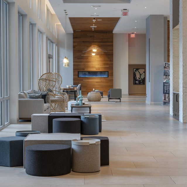 Blu27 - Lobby with Comfortable Seating