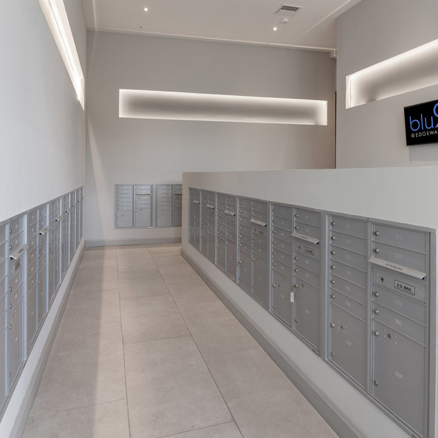 Blu27 - Package Locker Area